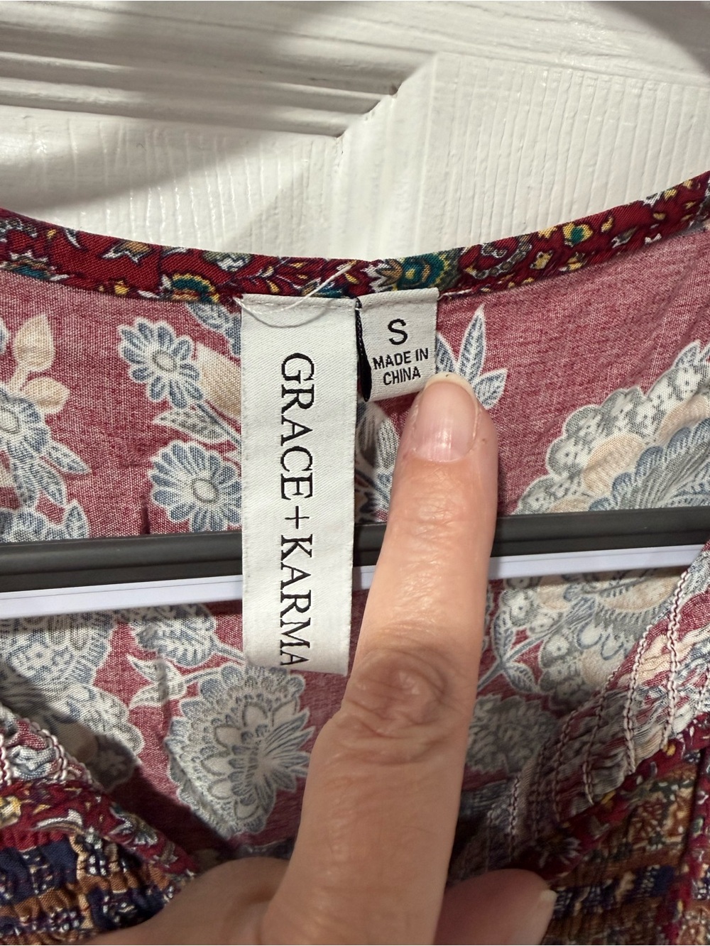 Grace + Karma Burgundy Floral Boho Peasant Blouse, size S - Picture 2 of 4